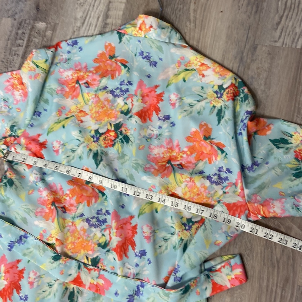 Le Rose Robe - Picture 6 of 8